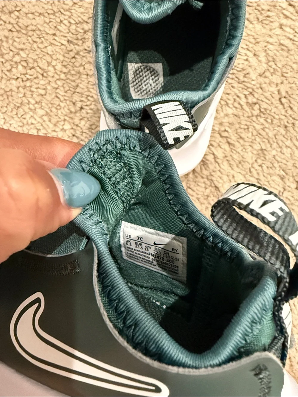 Nike Flex Runner Toddler Dark Green and White Slip-On Sneakers - 7C